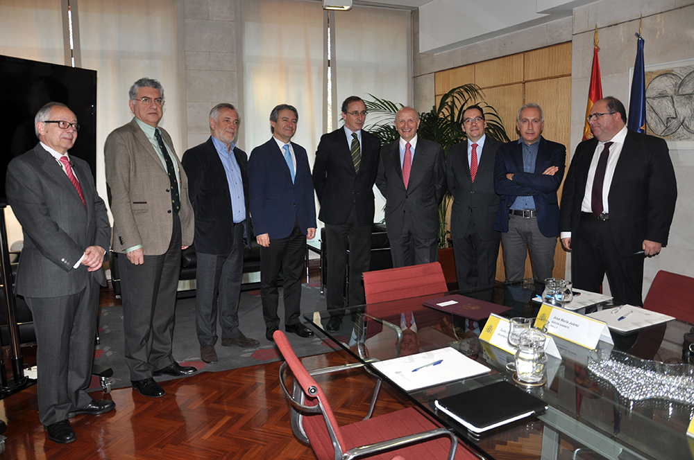 Víctor Aznar, en la reunión de seguimiento del Pacto de Enfermería