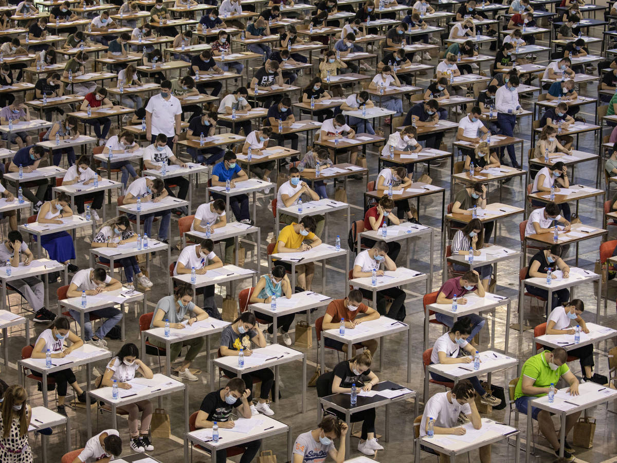 En pleno examen en tiempos del COVID 19
