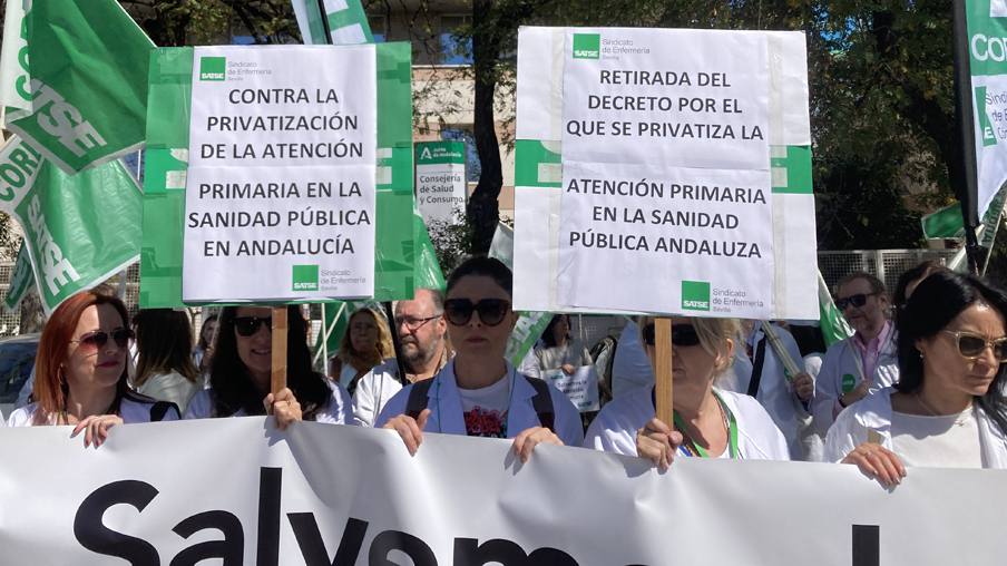 Protesta contra privatización primaria Almeria