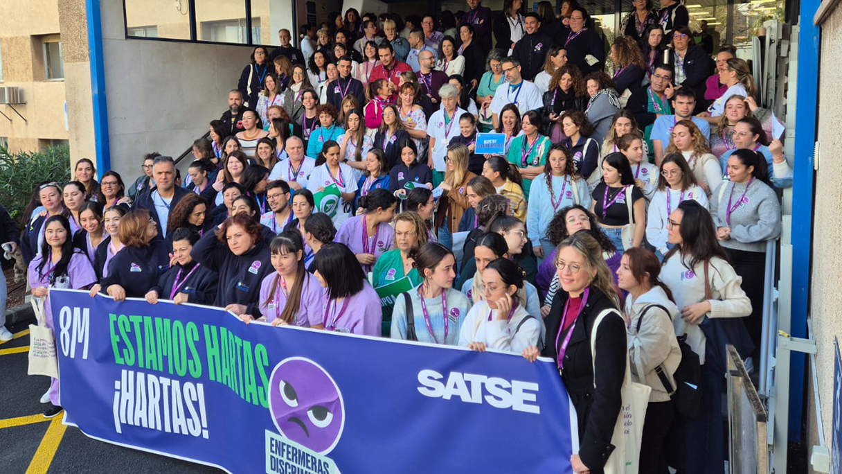 Concentración de SATSE en Canarias durante el 8M, Día Internacional de la Mujer 2024